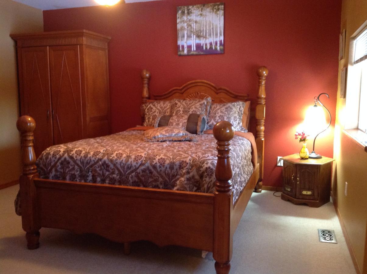 A Hyde Away Inn B&B 톡 외부 사진
