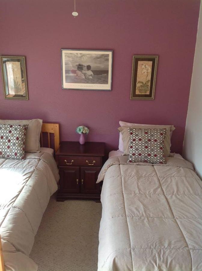 A Hyde Away Inn B&B 톡 외부 사진